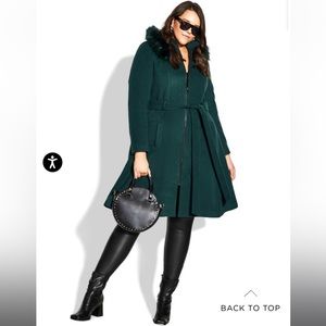 City Chic. Miss Mysterious Emerald Coat. XS 14 runs small. Check size chart.